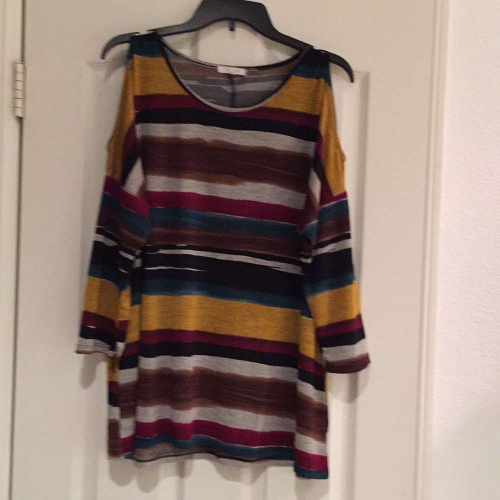 Women’s Ava James Peek-A-Boo Sleeve Tunic Top - Picture 1 of 8